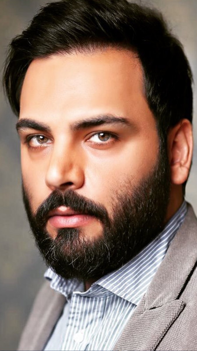 احسان علیخانی-مجری